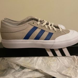 Adidas Matchcourt Sneakers NIB size 8